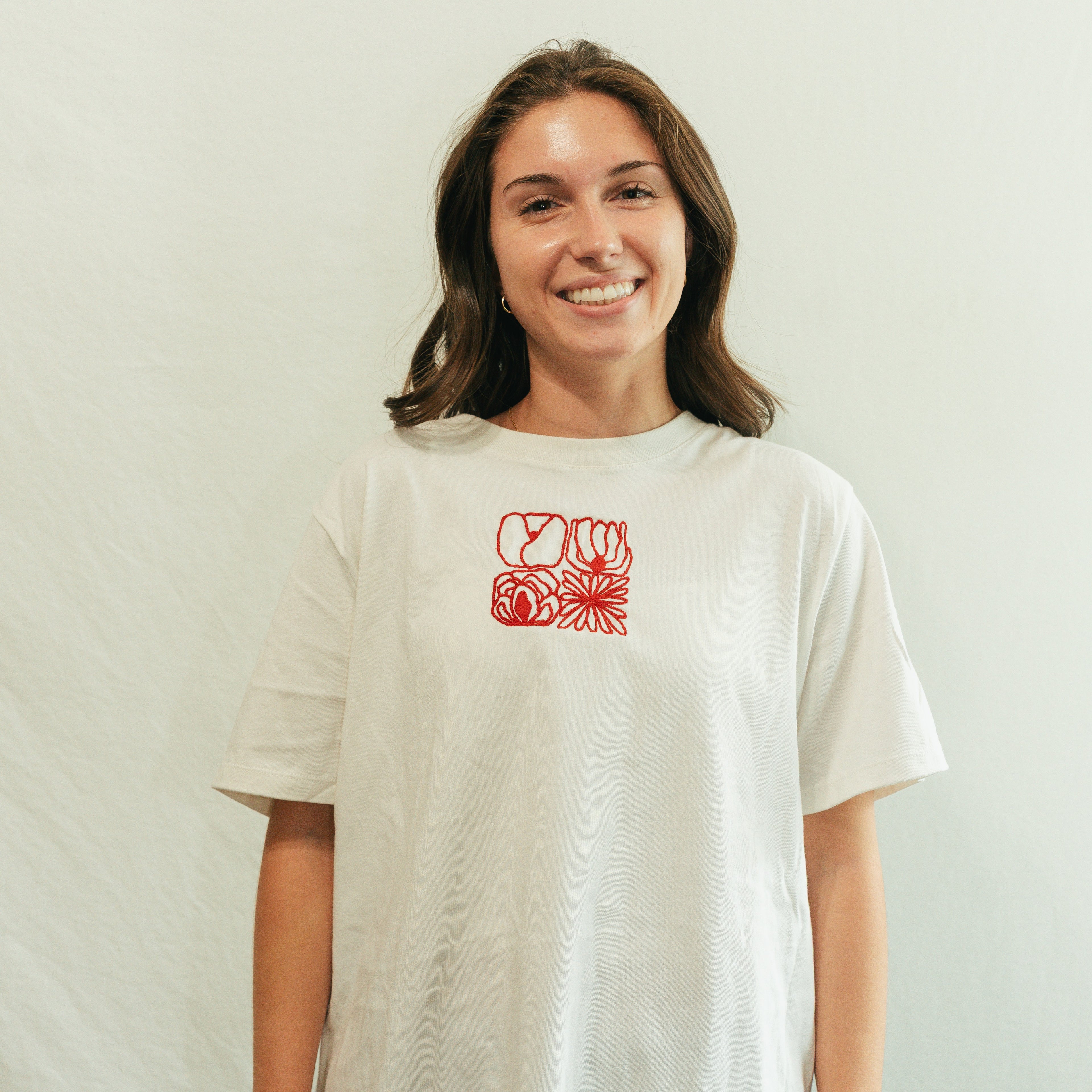 SQUARE FLOWERS - TEE - Woodhill Drive