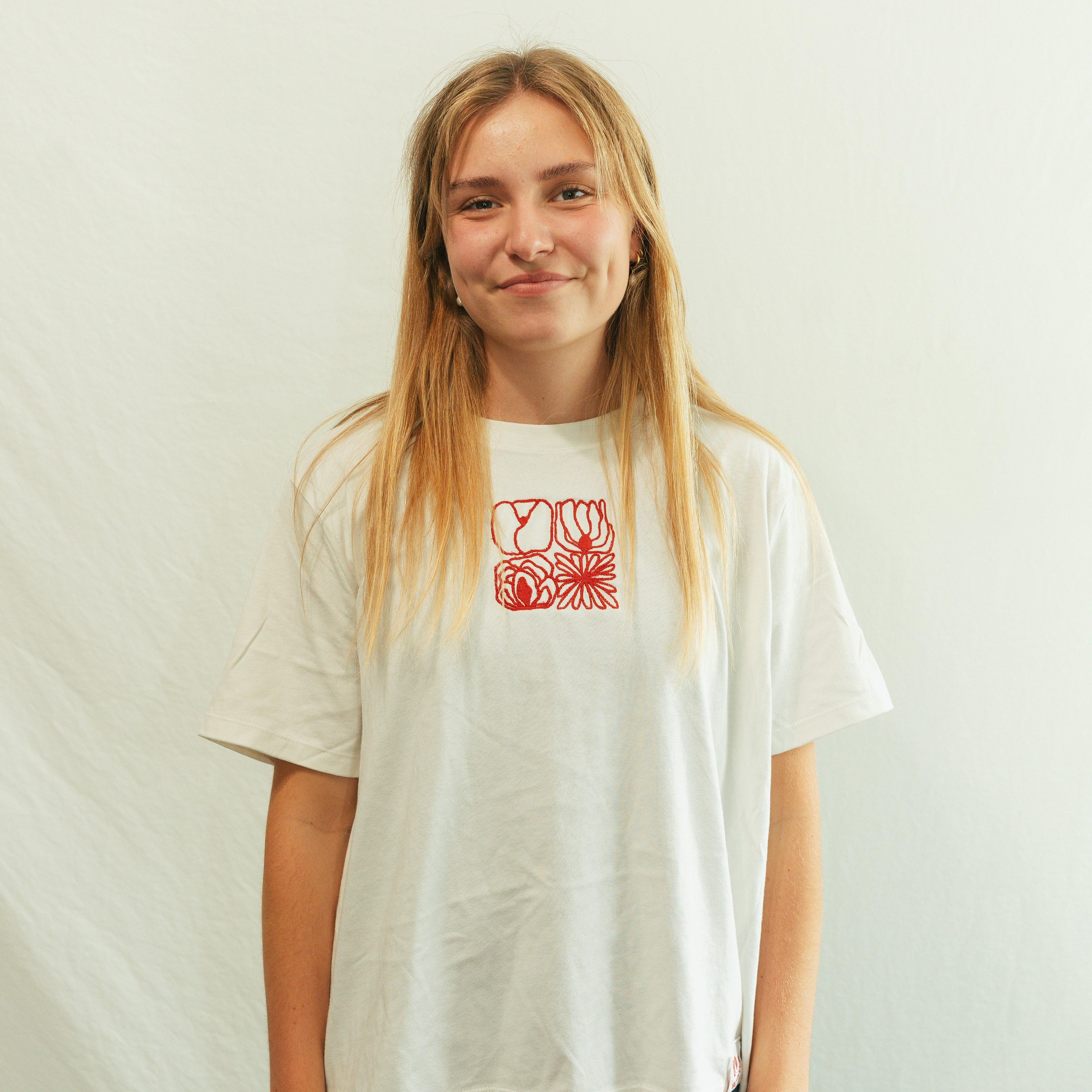 SQUARE FLOWERS - TEE - Woodhill Drive