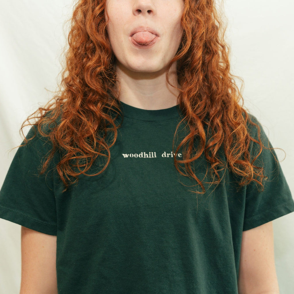 WOODHILL DRIVE - Logo Tee Green