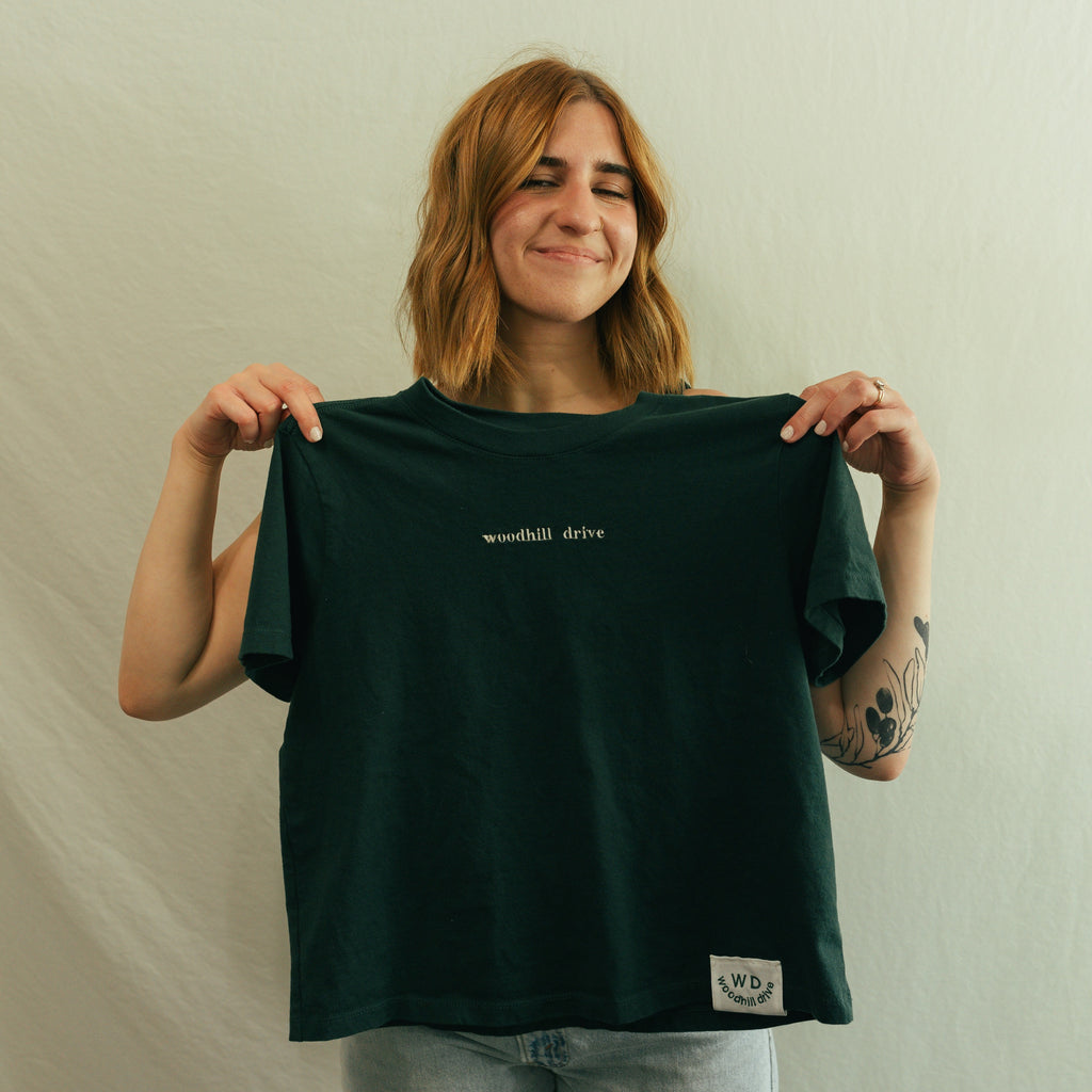 WOODHILL DRIVE - Logo Tee Green