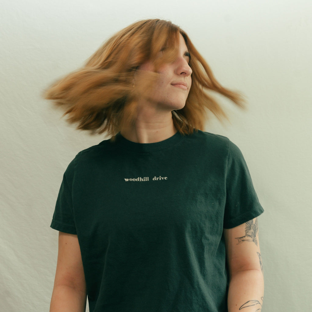 WOODHILL DRIVE - Logo Tee Green