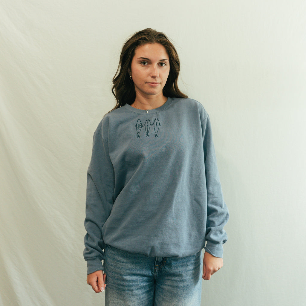 THREE FISHES CREWNECK - Woodhill Drive